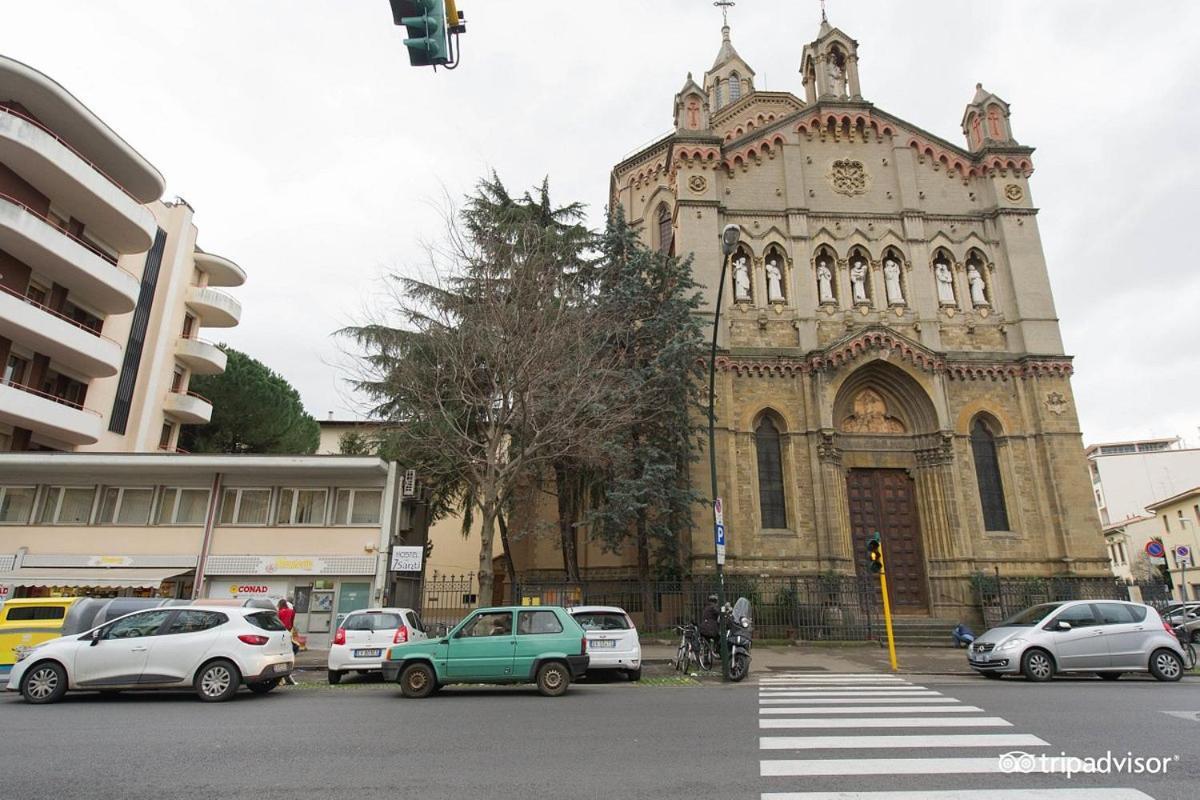 & 7 Ostello Firenze